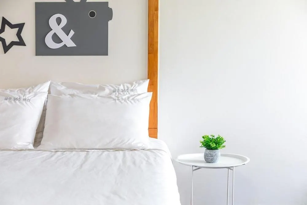 Gyeongju Blue 365 Pension 3*,