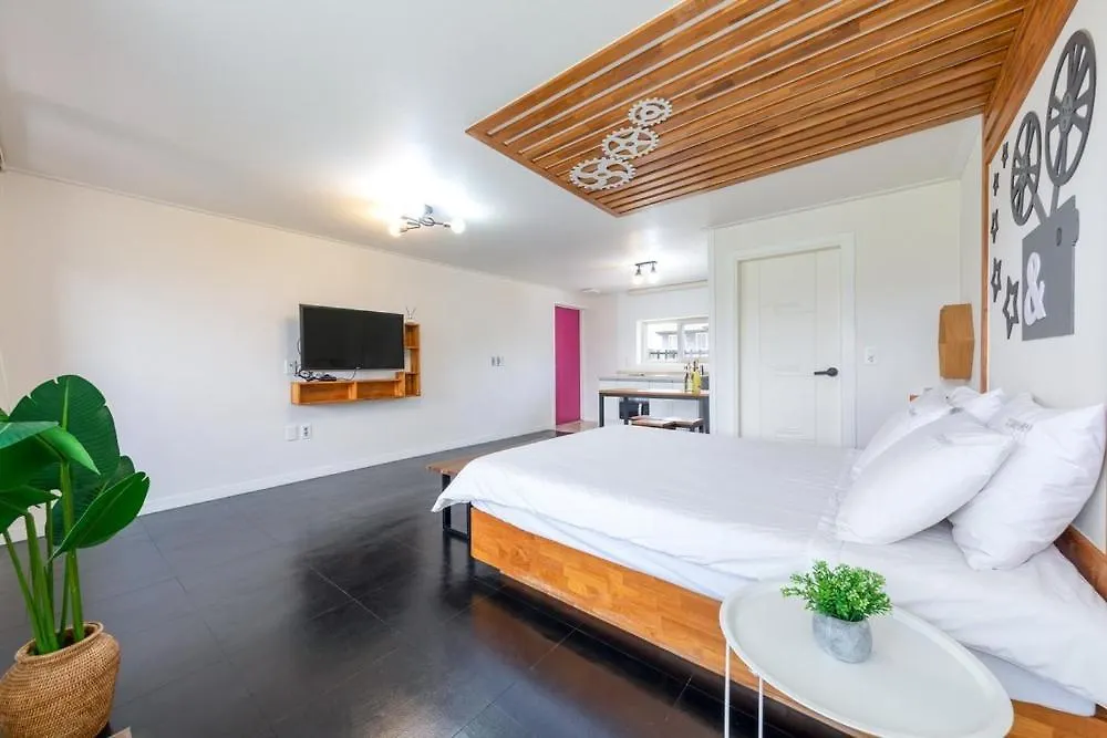 Gyeongju Blue 365 Pension 3*,