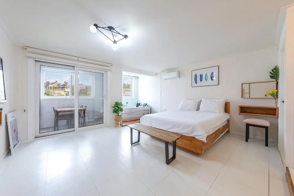 Gyeongju Blue 365 Pension 3*,